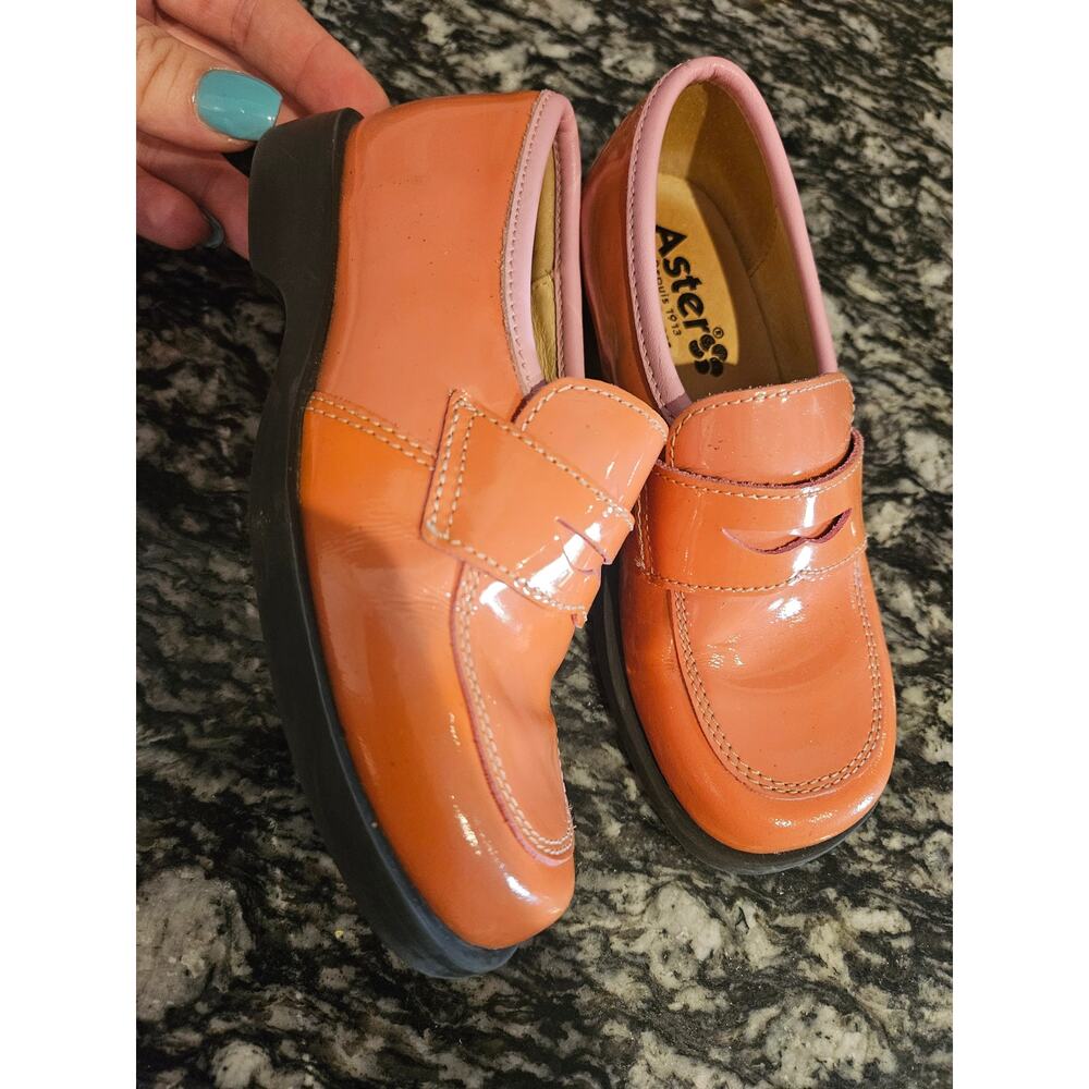 Aster orange pink patent leather penny loafers made in France little girls us 11